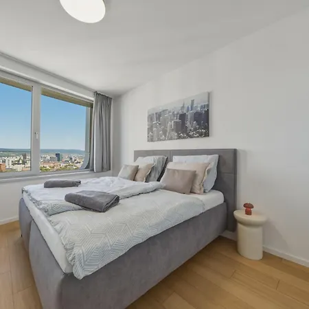 Sky Park Panorama 22nd Floor Free Parking Daire